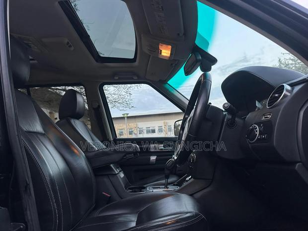 Land Rover Discovery 2015