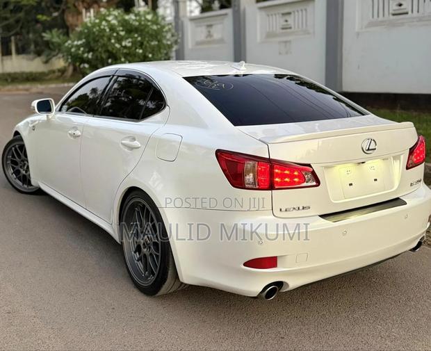 Lexus IS 2011 White