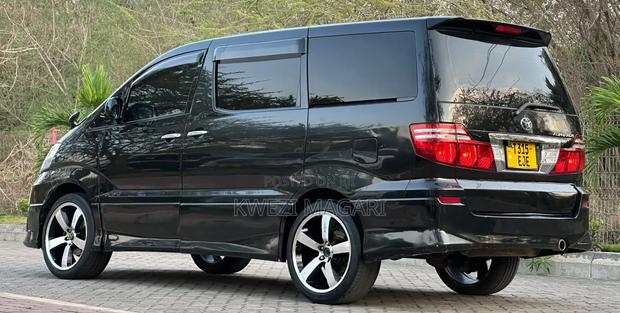 Toyota Alphard 2006 Black