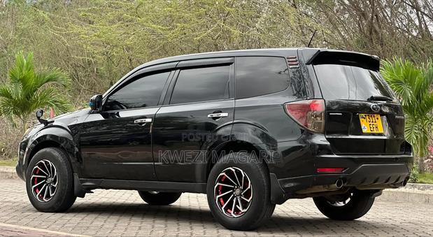 Subaru Forester 2011 Black