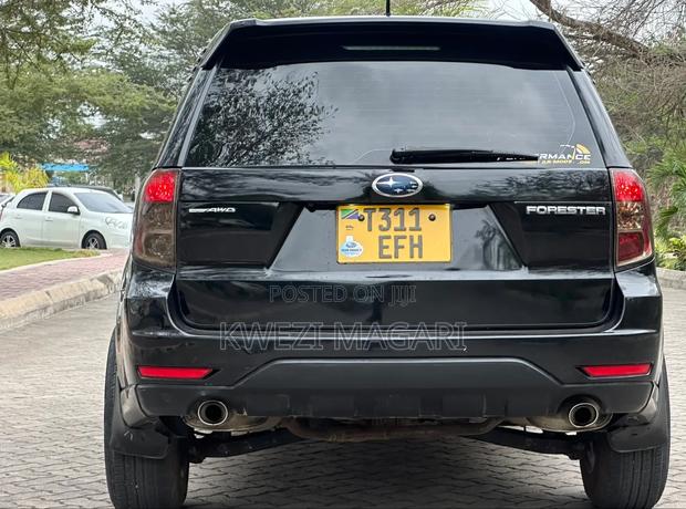Subaru Forester 2011 Black