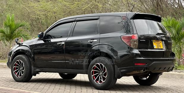 Subaru Forester 2011 Black