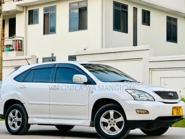 Toyota Harrier 2006 White