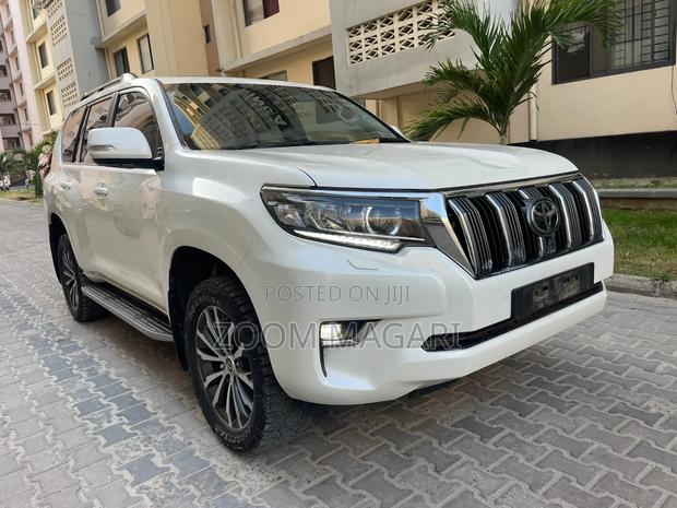 New Toyota Land Cruiser Prado 2023 Pearl