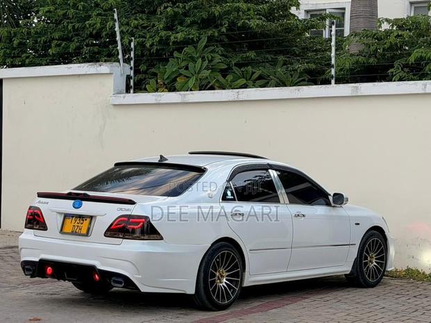 Toyota Crown 2007 Black