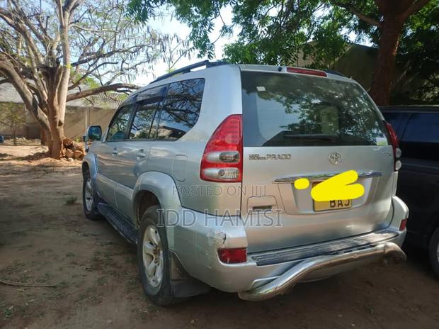 Toyota Land Cruiser Prado 2007 Silver