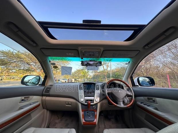Toyota Harrier 2006 White
