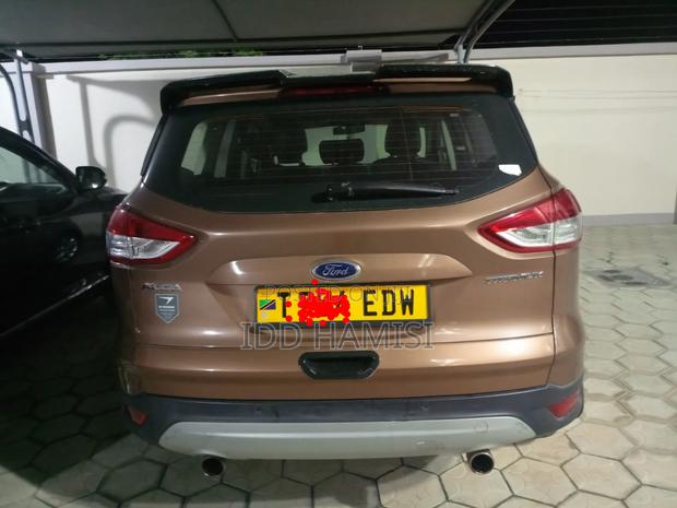 Ford Kuga 2013 Brown