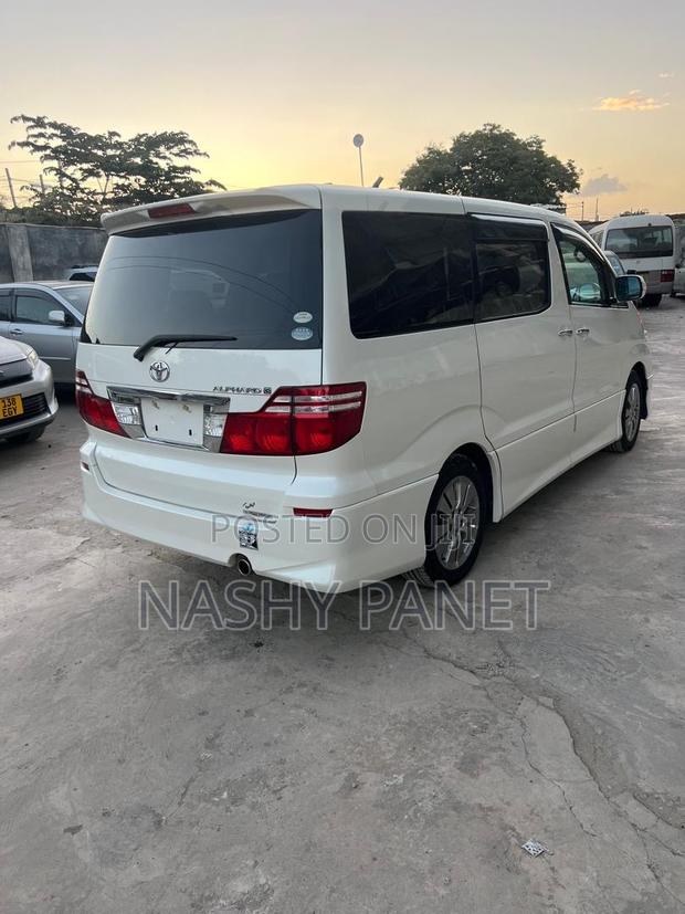 Toyota Alphard 2007 White