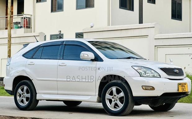 Toyota Harrier 2006 White