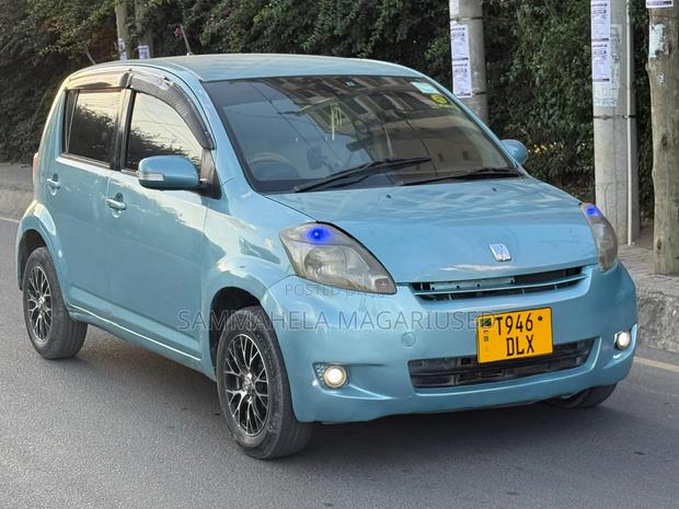 Toyota Passo 2004 Blue
