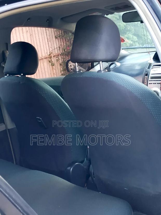 Toyota Vitz 2005 Black