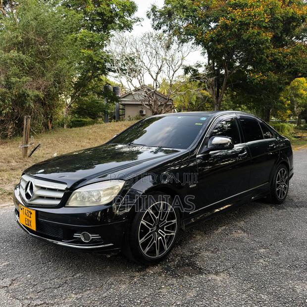 Mercedes-Benz C-Class 2010 Black