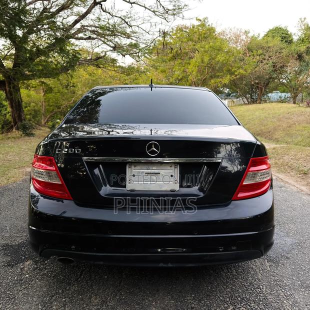Mercedes-Benz C-Class 2010 Black