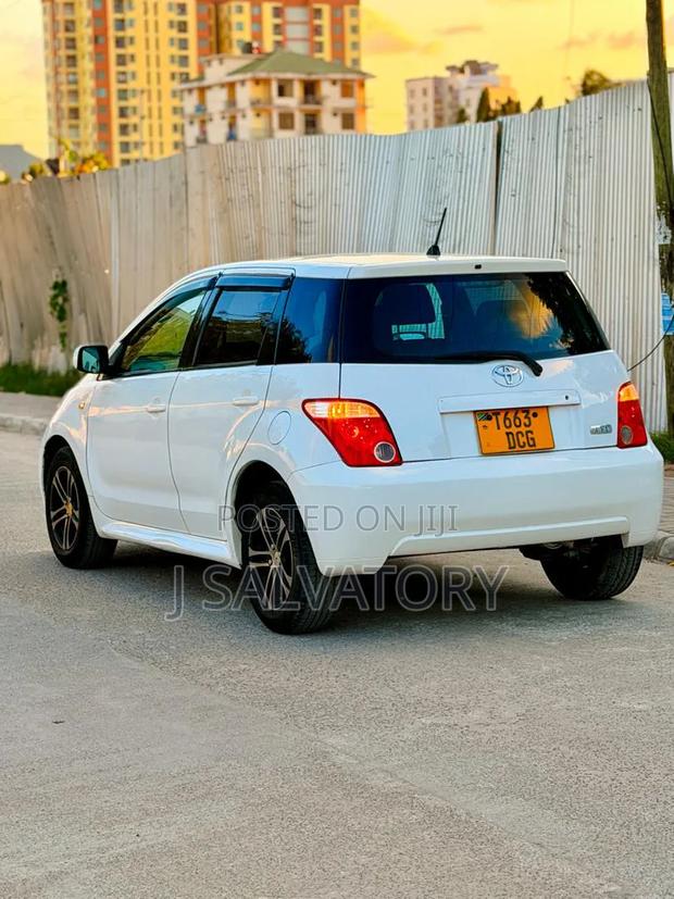 Toyota IST 2006 White
