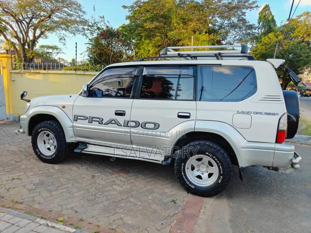 Toyota Land Cruiser Prado 2.7 16V 5dr 1999 White