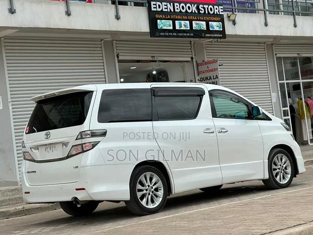 Toyota Vellfire 2009 Pearl