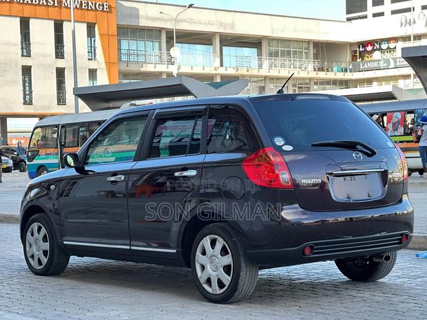 Mazda Verisa 2005 Black