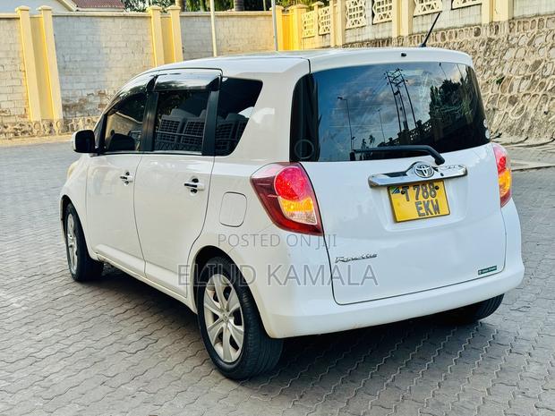 New Toyota Ractis 2009 White