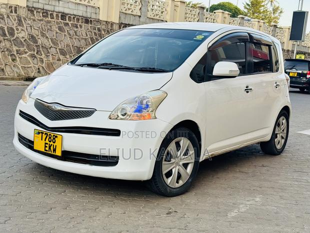 New Toyota Ractis 2009 White