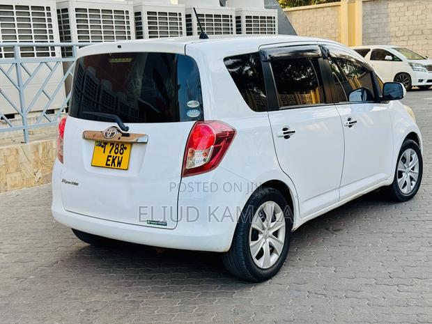 New Toyota Ractis 2009 White