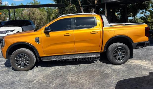 Ford Ranger Wildtrak 2022 Yellow