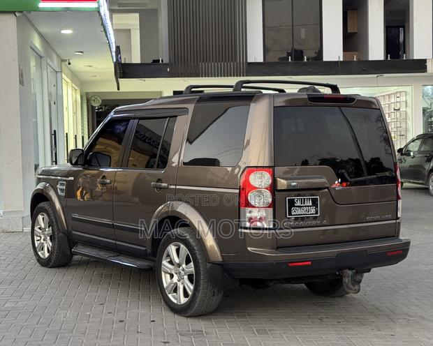 Land Rover Discovery 2013 Gray