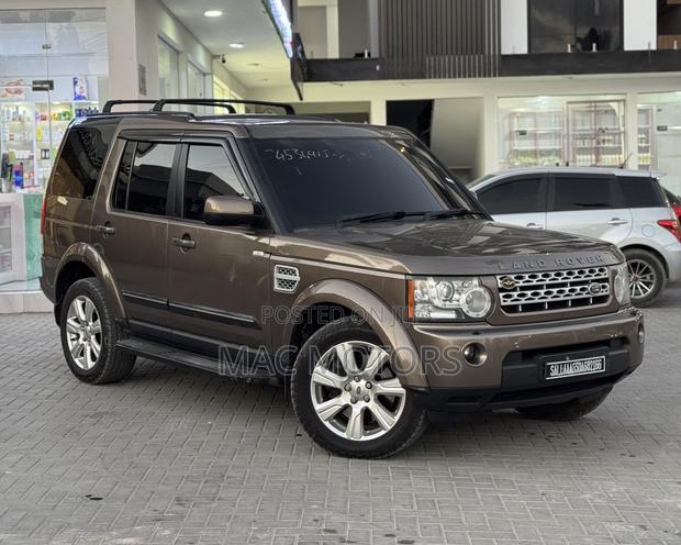 Land Rover Discovery 2013 Gray