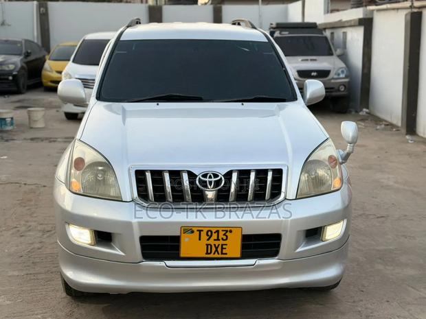 Toyota Land Cruiser Prado 2006 Silver