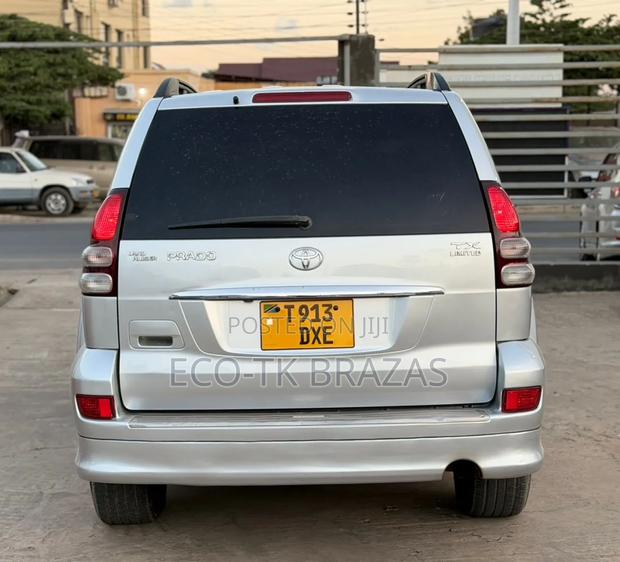 Toyota Land Cruiser Prado 2006 Silver