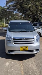 New Toyota Noah 2.0 158hp FWD (7 Seater) 2008 Silver for sale