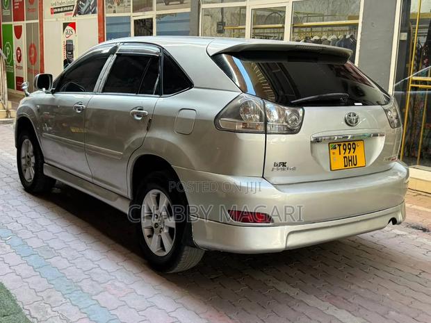 Toyota Harrier 2.4 2006 Silver
