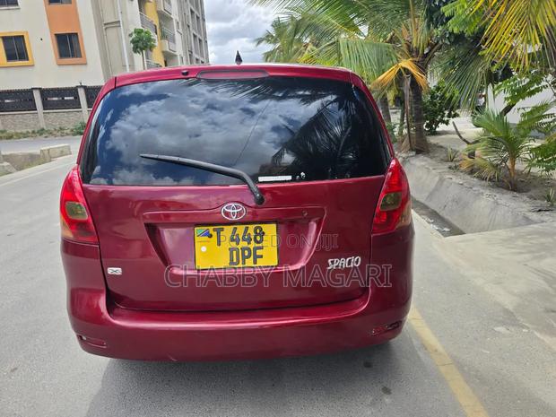 Toyota Corolla Spacio 1.5 X 2004 Maroon