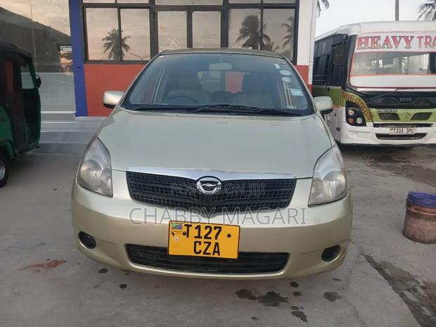 Toyota Corolla Spacio 1.5 X 2003 Gold