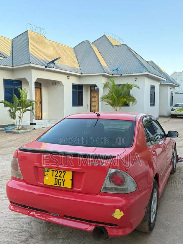 Toyota Altezza 2002 Red