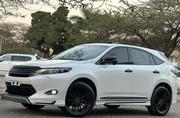 Toyota Harrier 2015 White for sale