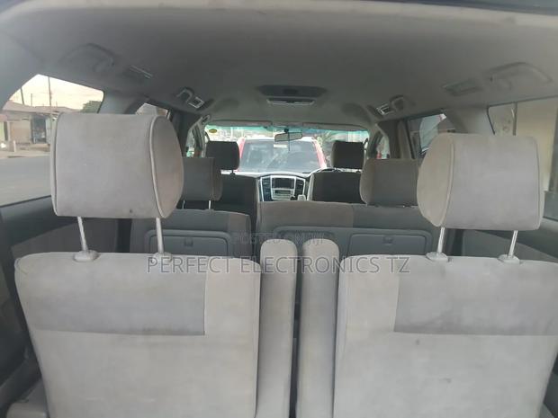 Toyota Alphard 2006