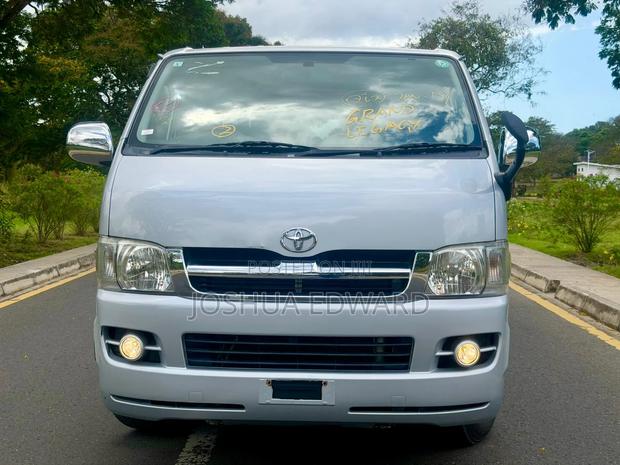New Toyota Grand HiAce 2002 Silver
