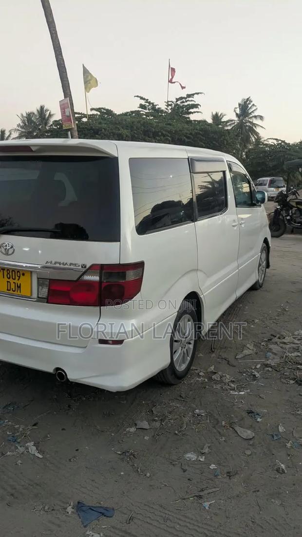 Toyota Alphard 2007 White