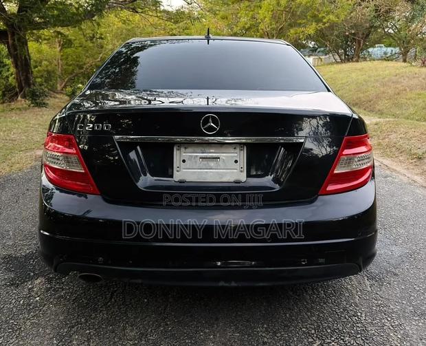 Mercedes-Benz C-Class 2011 Black
