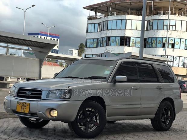 Subaru Forester 2004 Silver