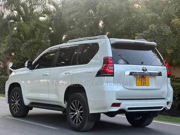 Toyota Land Cruiser Prado 2020 White