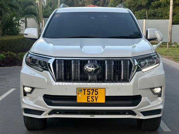Toyota Land Cruiser Prado 2020 White
