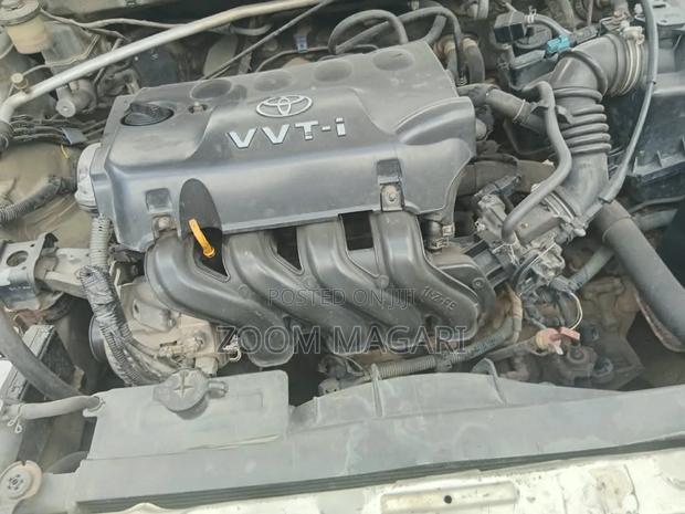 Toyota Corolla 2002 Silver