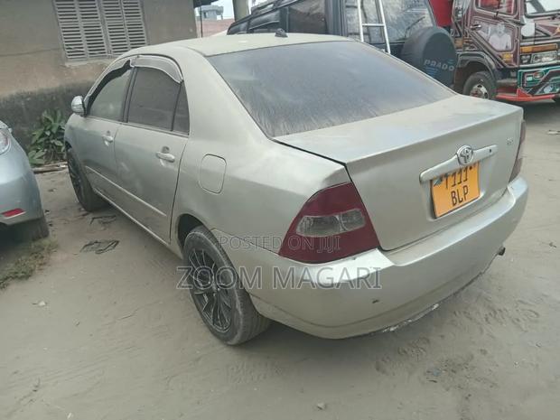 Toyota Corolla 2002 Silver