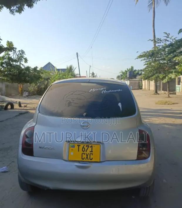 Nissan March 2013 Silver