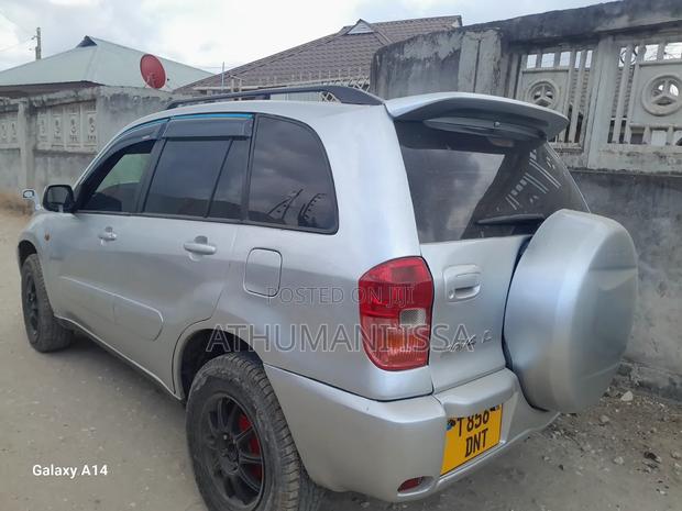 Toyota RAV4 Automatic 2003 Silver