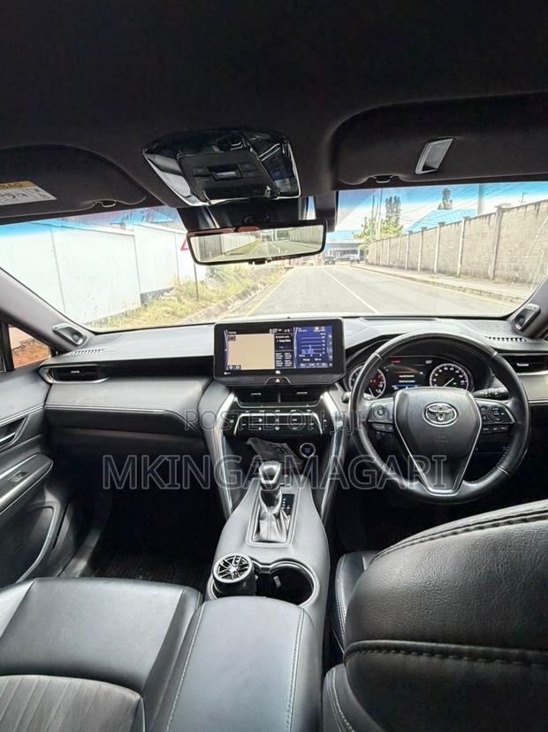 Toyota Harrier 2021 White