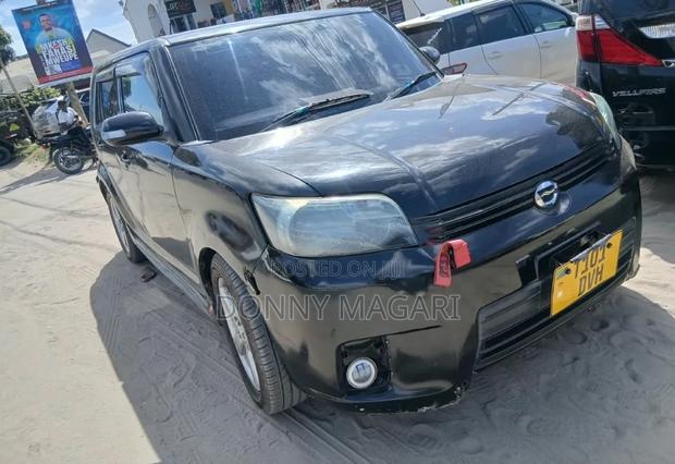Toyota Corolla Rumion 2009 Black