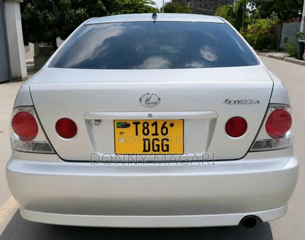 Toyota Altezza 2004 Silver